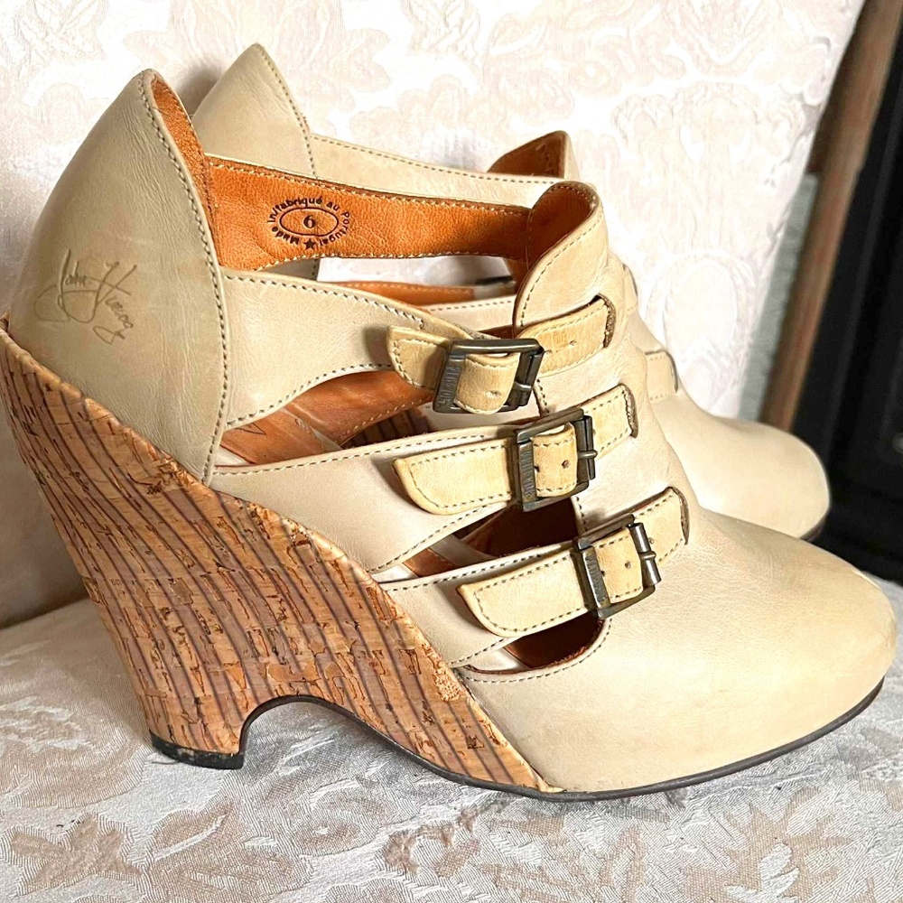 John Fluevog Cream Leather Wedges – 3 Buckles, Cork Heel, Size 6